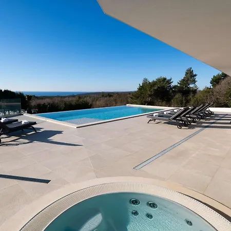 Holiday home Dreamy In Labin With Private Pool And Views