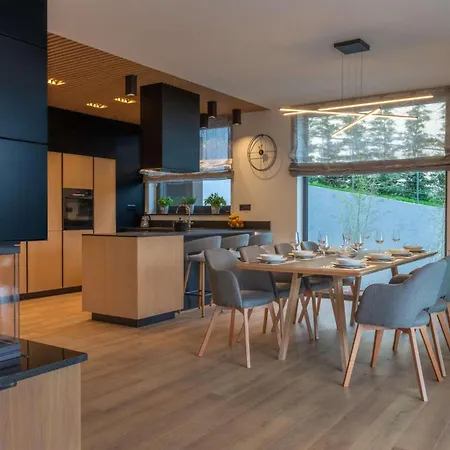Dreamy In Labin With Private Pool And Views לאבין